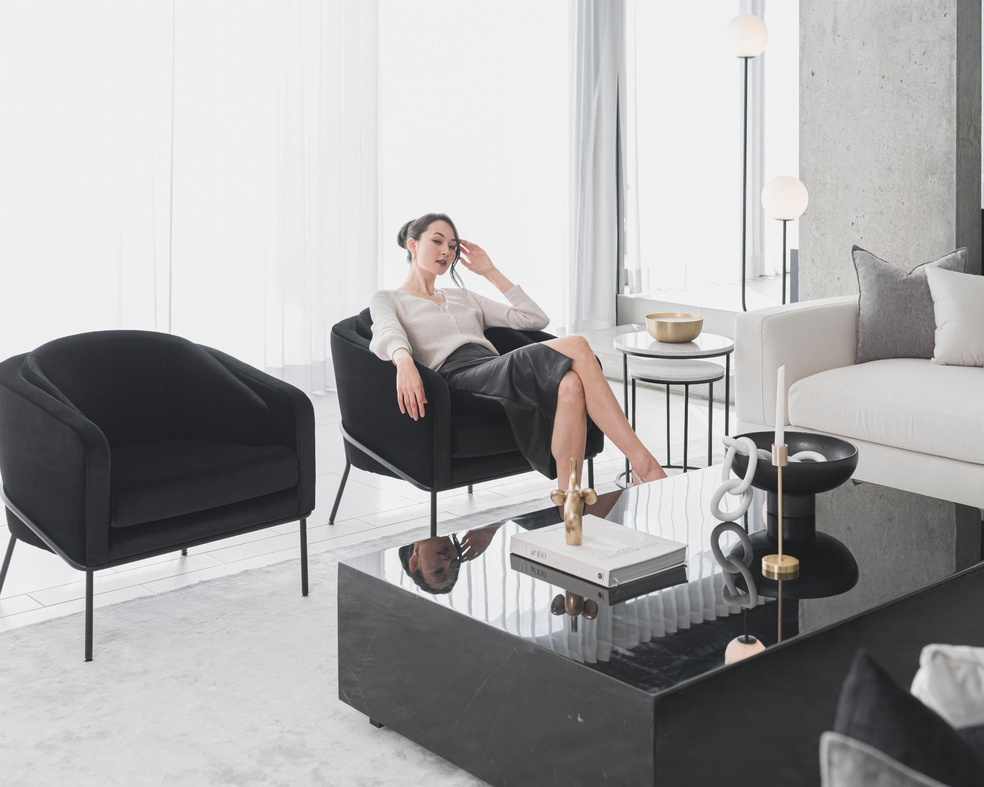 Uma Floor Lamp