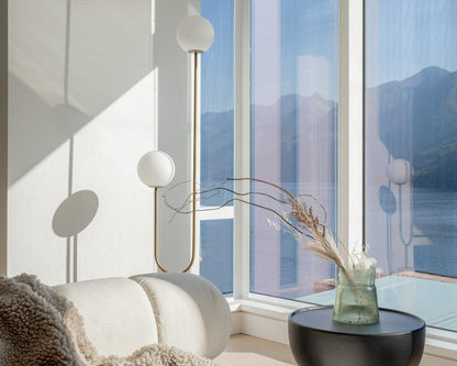 Uma Floor Lamp